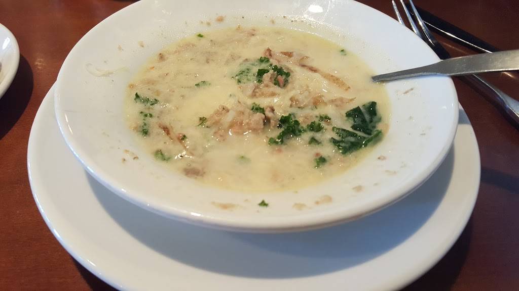 Olive Garden Italian Restaurant | meal takeaway | 5500 Grossmont Center Dr, La Mesa, CA 91942, USA | 6194607221 OR +1 619-460-7221