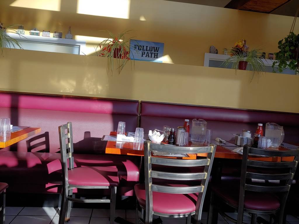 Krissys Korner | restaurant | 1200 Barnum Ave, Stratford, CT 06614, USA | 2038708038 OR +1 203-870-8038