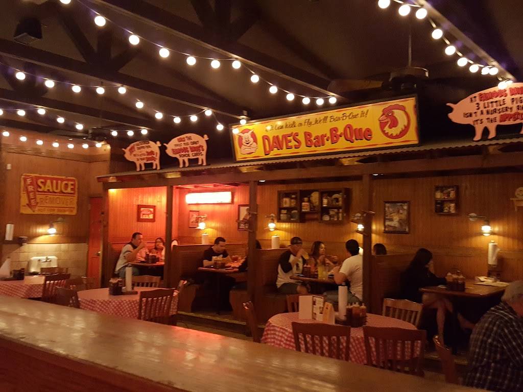 Famous Daves Bar-B-Que | restaurant | 27500 W Lugonia Ave, Redlands, CA 92374, USA | 9097924151 OR +1 909-792-4151
