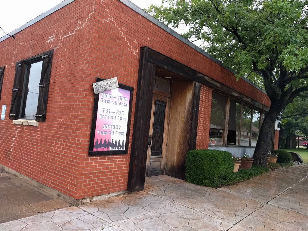 Stevens Street Grill | restaurant | 1001 Stevens St, Bridgeport, TX 76426, USA | 9406833945 OR +1 940-683-3945