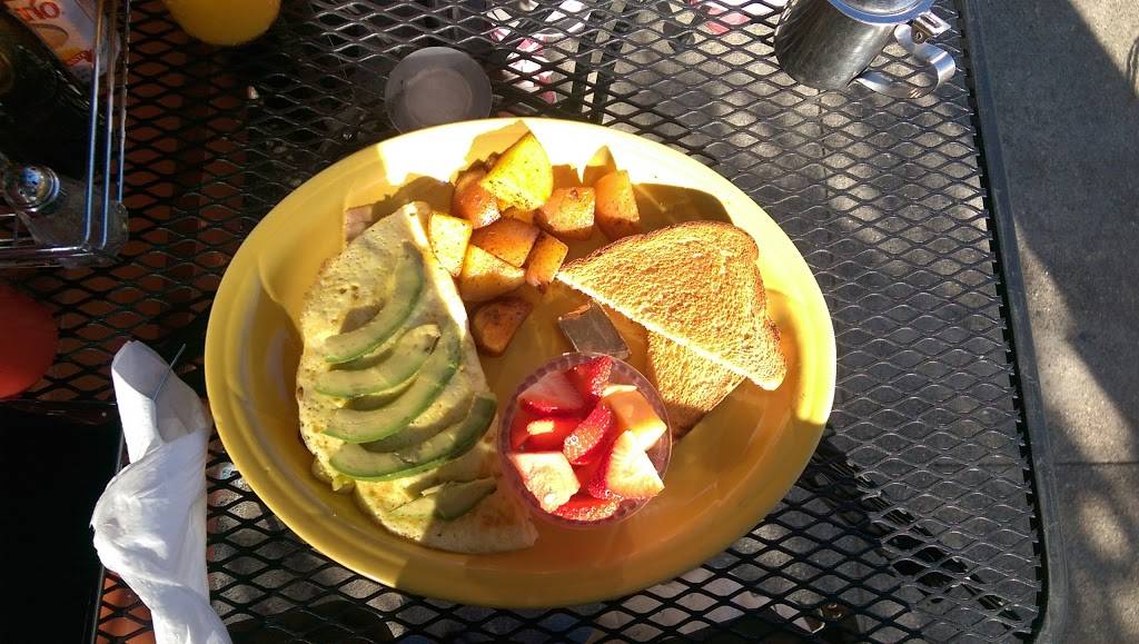 New Alternatives Cafe | cafe | 1600 Guerrero St, San Francisco, CA 94110, USA | 4158265282 OR +1 415-826-5282