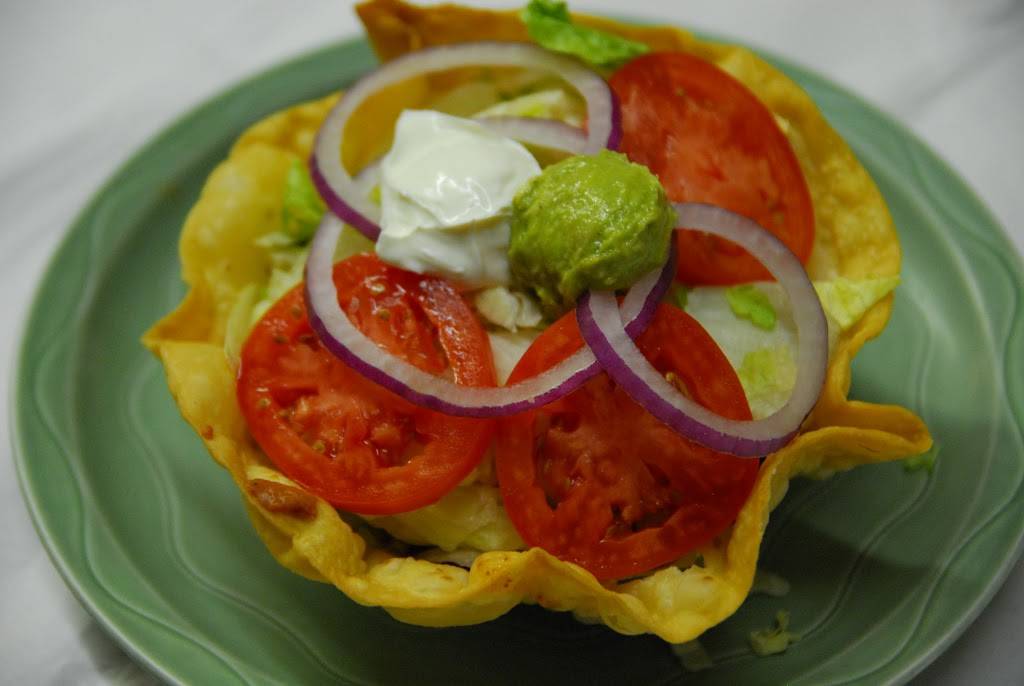 Pocos | restaurant | 625 N Main St, Doylestown, PA 18901, USA | 2153483424 OR +1 215-348-3424