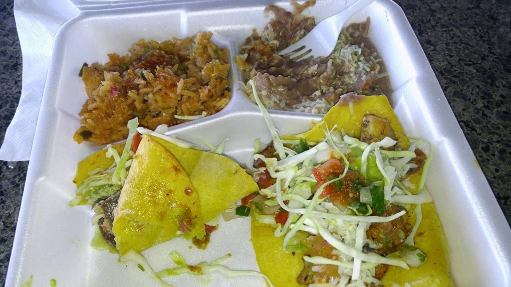 Speedy Street Tacos | restaurant | 25 N 40th St, Phoenix, AZ 85034, USA | 6022310800 OR +1 602-231-0800