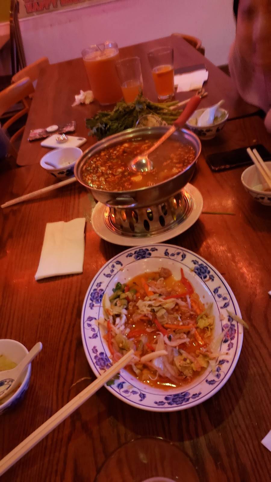 The Street Bar and Restaurant | restaurant | 3554 SE 82nd Ave, Portland, OR 97266, USA | 5037194343 OR +1 503-719-4343