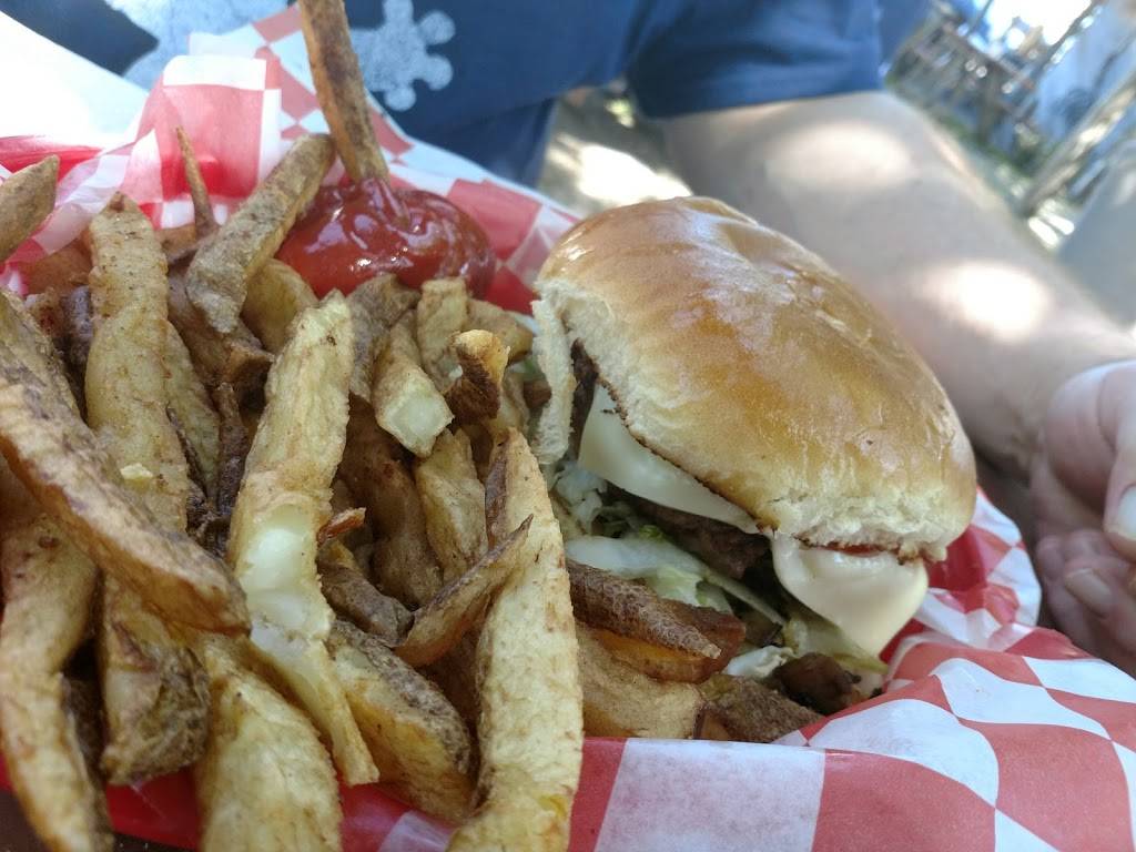 Freiheit Country Store | restaurant | 2157 FM1101, New Braunfels, TX 78130, USA | 8306259400 OR +1 830-625-9400