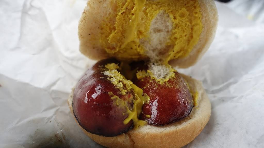 Brooks Sandwich House | meal takeaway | 2710 N Brevard St, Charlotte, NC 28205, USA | 7043757808 OR +1 704-375-7808