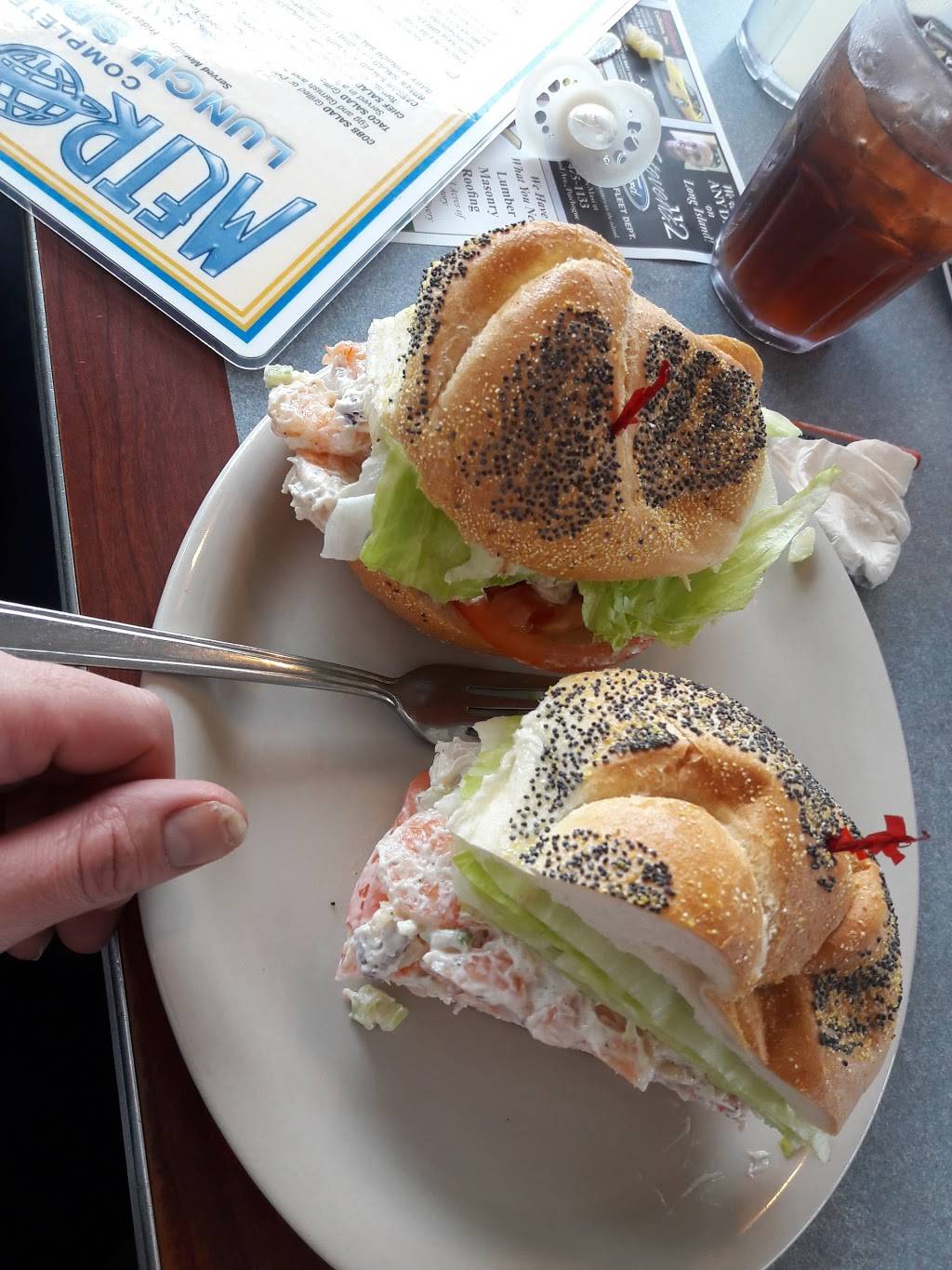 Metropolis Diner | restaurant | 1711 NY-112, Medford, NY 11763, USA | 6317582427 OR +1 631-758-2427