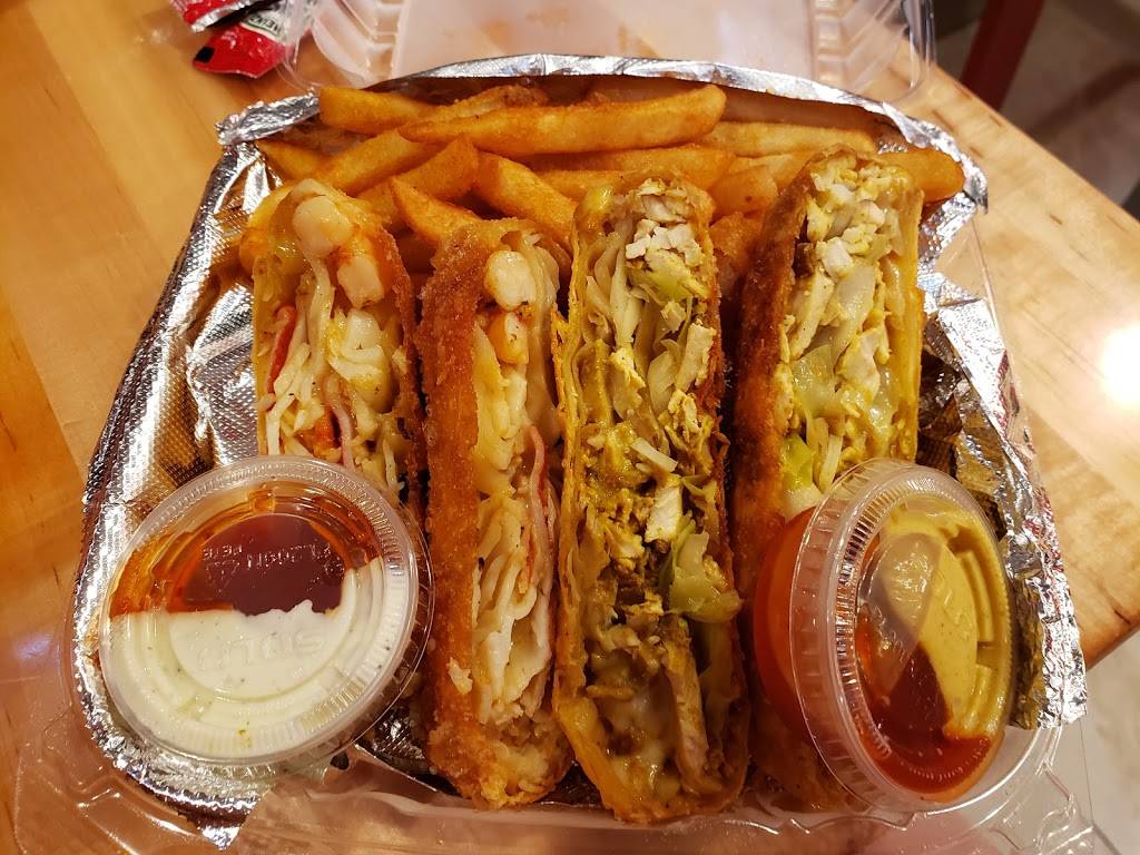 World Famous Boynton Beach | restaurant | 1701 N Congress Ave, Boynton Beach, FL 33426, USA | 5618772303 OR +1 561-877-2303