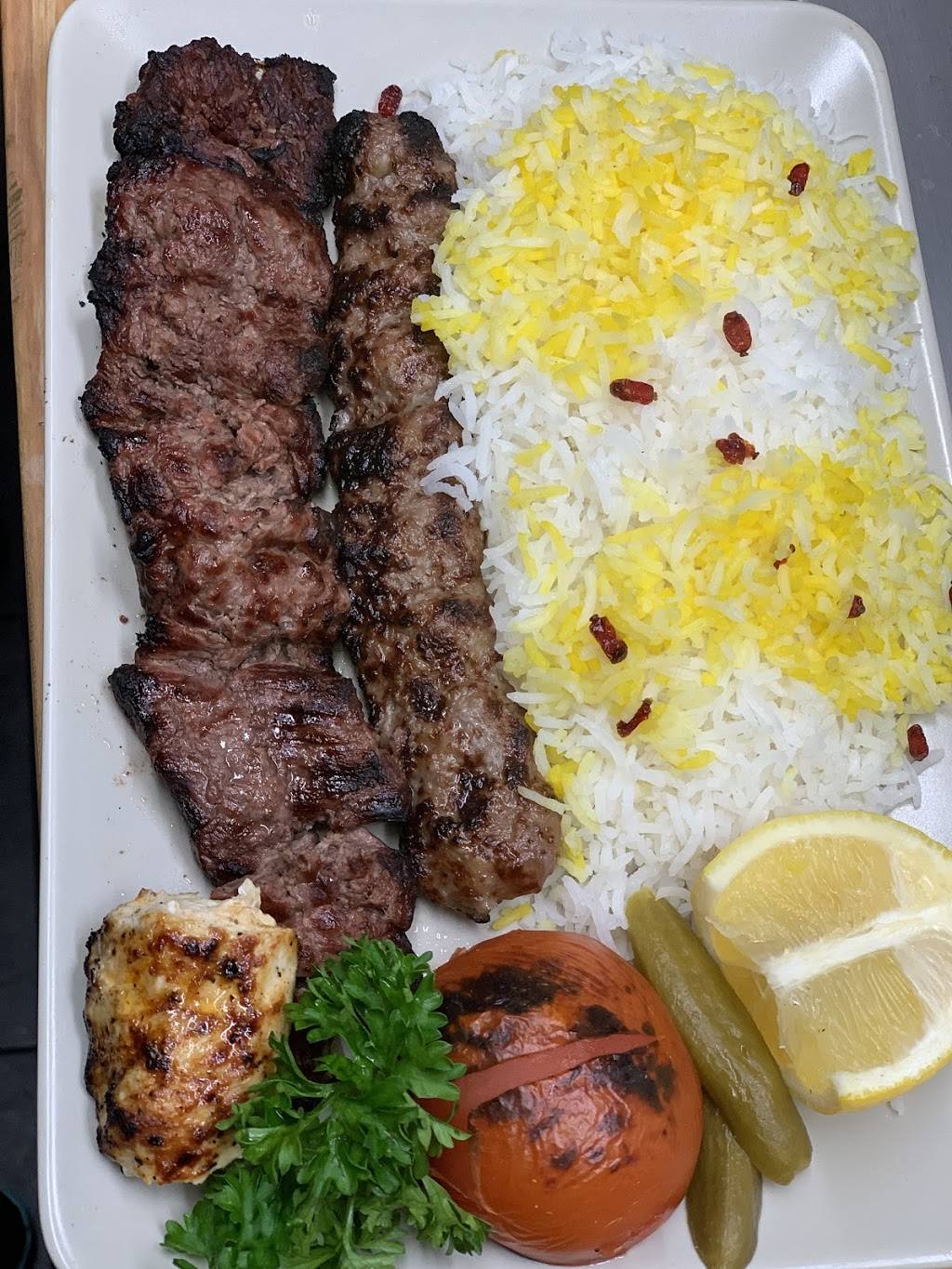 Restaurant Shiraz | restaurant | 209 Rue Brock, Drummondville, QC J2C 1M2, Canada | 8198505052 OR +1 819-850-5052