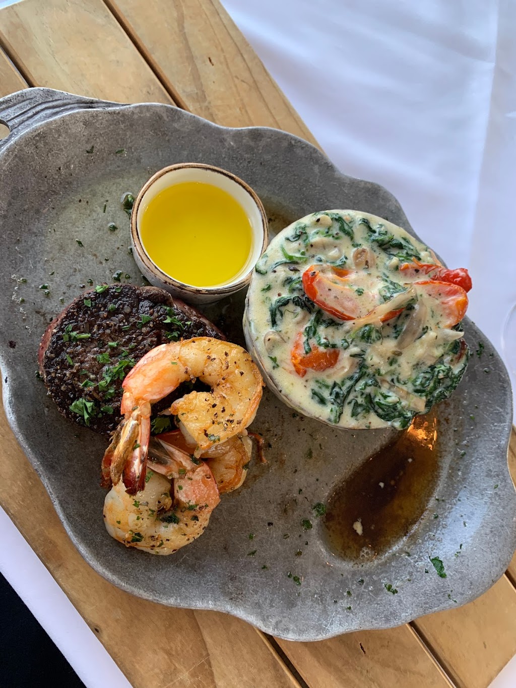 Voyagers | restaurant | 27200 Perdido Beach Blvd #3205, Orange Beach, AL 36561, USA | 2519819811 OR +1 251-981-9811