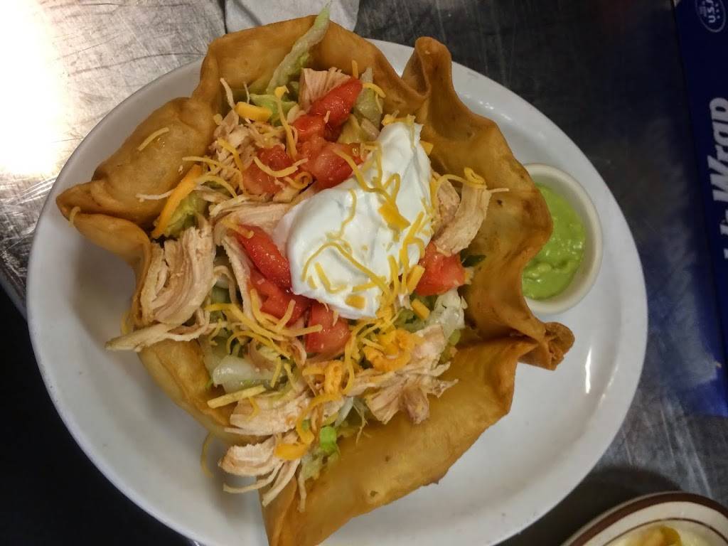 La Cabaña Mexican Restaurant | restaurant | 102 W Church Ave, Berryville, AR 72616, USA | 8704234848 OR +1 870-423-4848