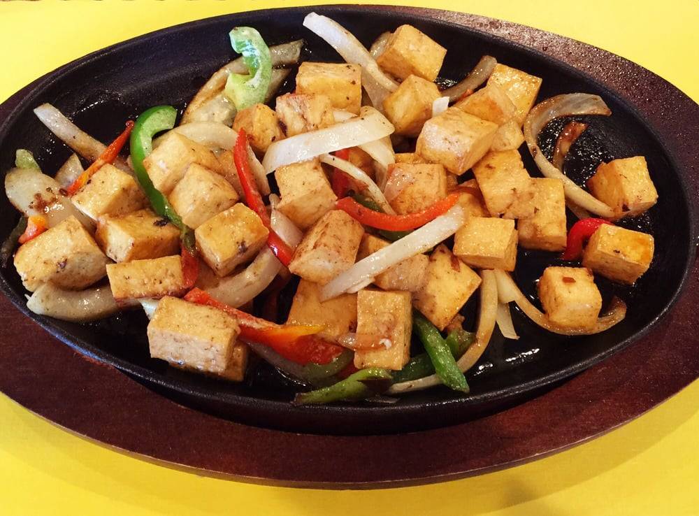 Goldilocks | restaurant | 100 W Carson St, Carson, CA 90745, USA | 3105498181 OR +1 310-549-8181