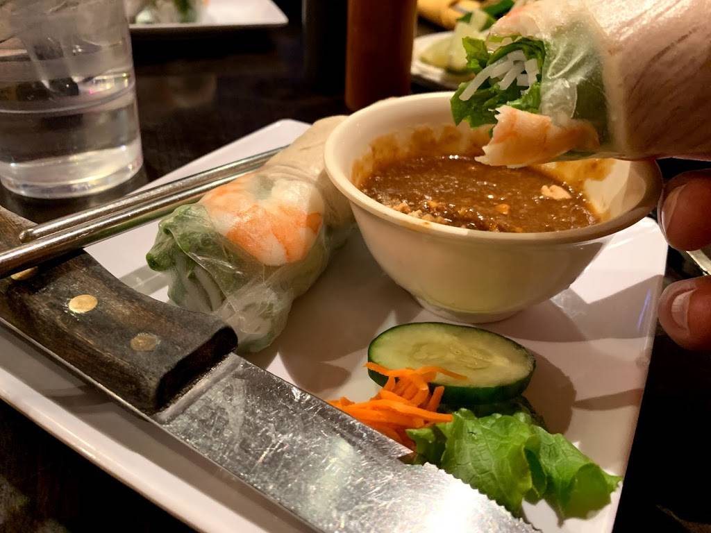 Bowl of Pho | restaurant | 27339 Chagrin Blvd, Woodmere, OH 44122, USA | 2168311730 OR +1 216-831-1730