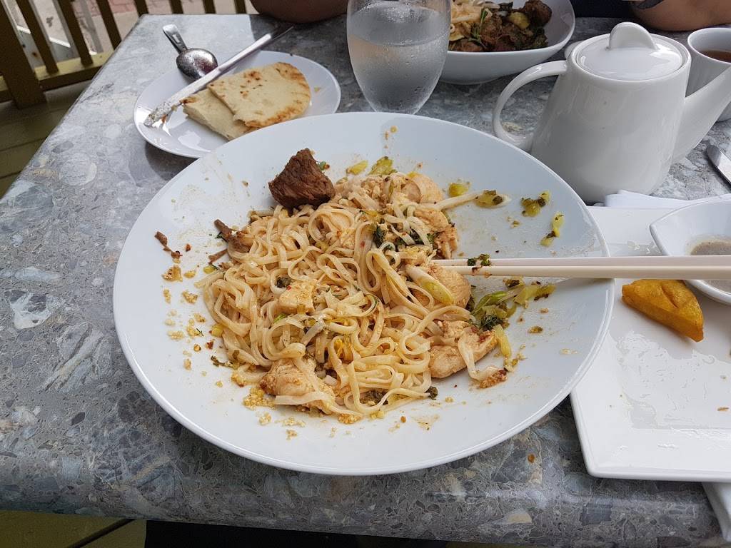 Rangoon Restaurant | restaurant | 634 Somerset St W, Ottawa, ON K1R 5K4, Canada | 6136808821 OR +1 613-680-8821