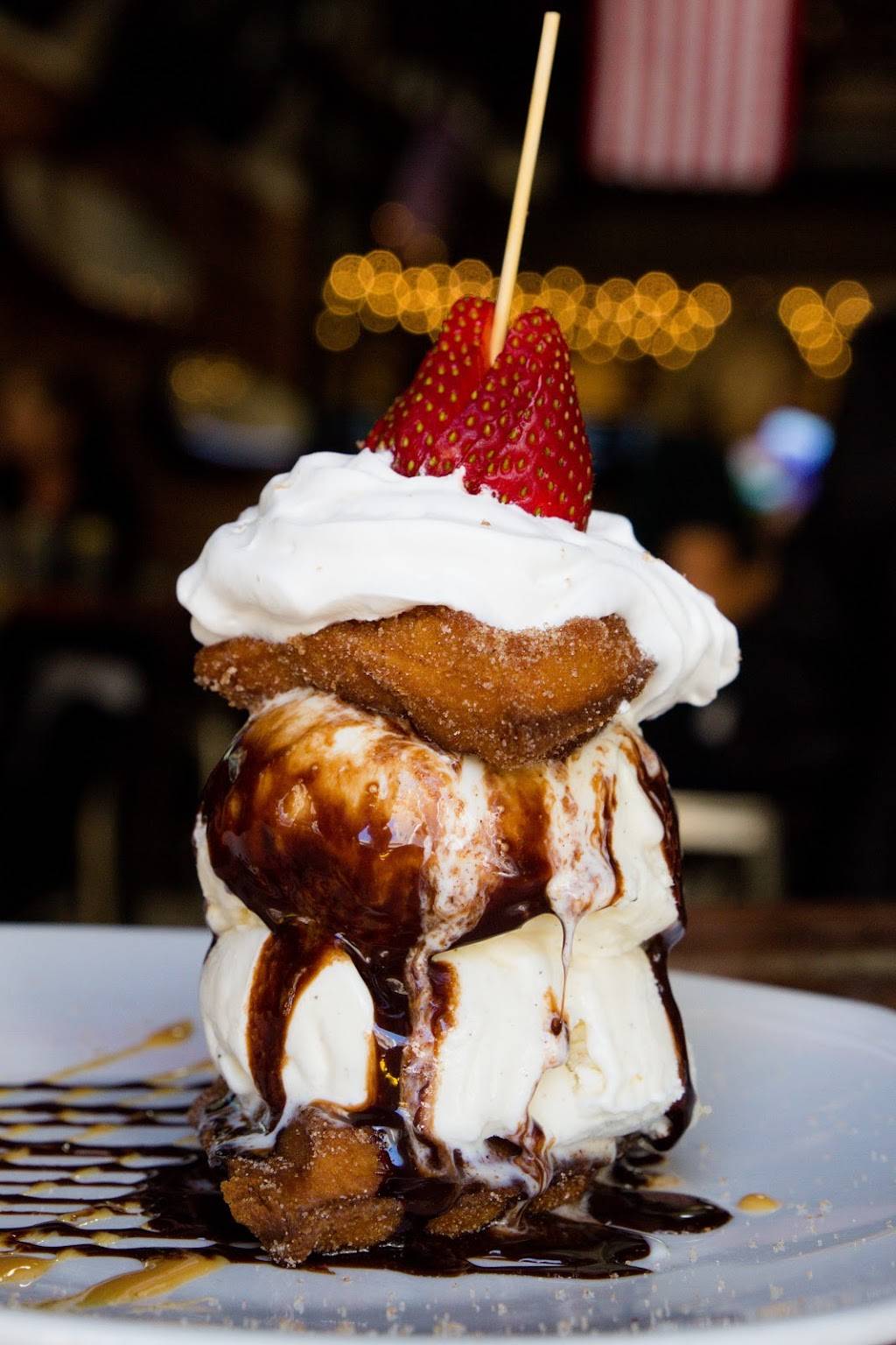 The Local Eatery & Drinking Hole | restaurant | 1065 Fourth Ave, San Diego, CA 92101, USA | 6192314447 OR +1 619-231-4447