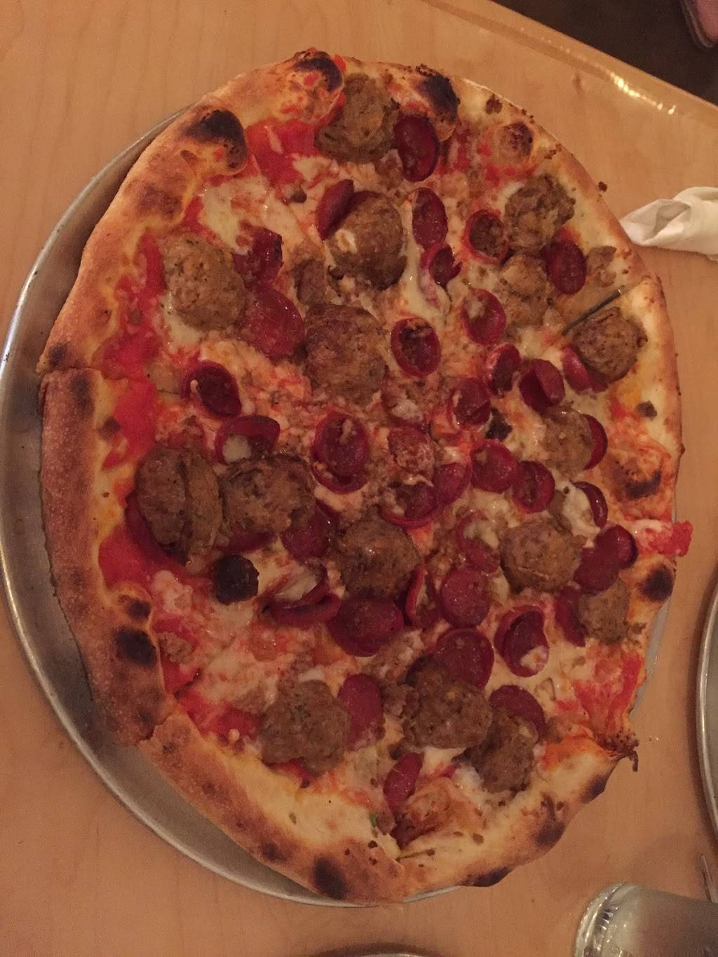 Sidewall Pizza Company | restaurant | 3598 Pelham Rd, Greenville, SC 29615, USA | 8649918748 OR +1 864-991-8748