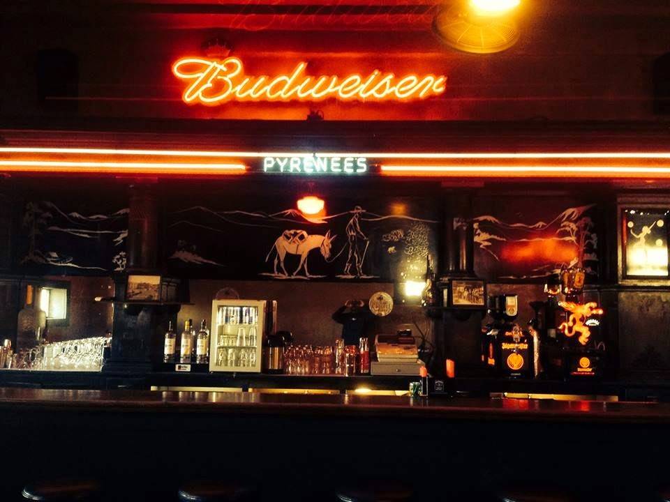 Pyrenees Cafe | restaurant | 601 Sumner St, Bakersfield, CA 93305, USA | 6613230053 OR +1 661-323-0053