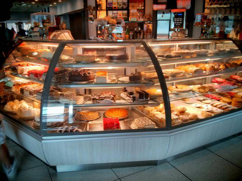 Suburban Diner | restaurant | 2902, N State 172, NJ-17, Paramus, NJ 07652, USA | 2012612605 OR +1 201-261-2605