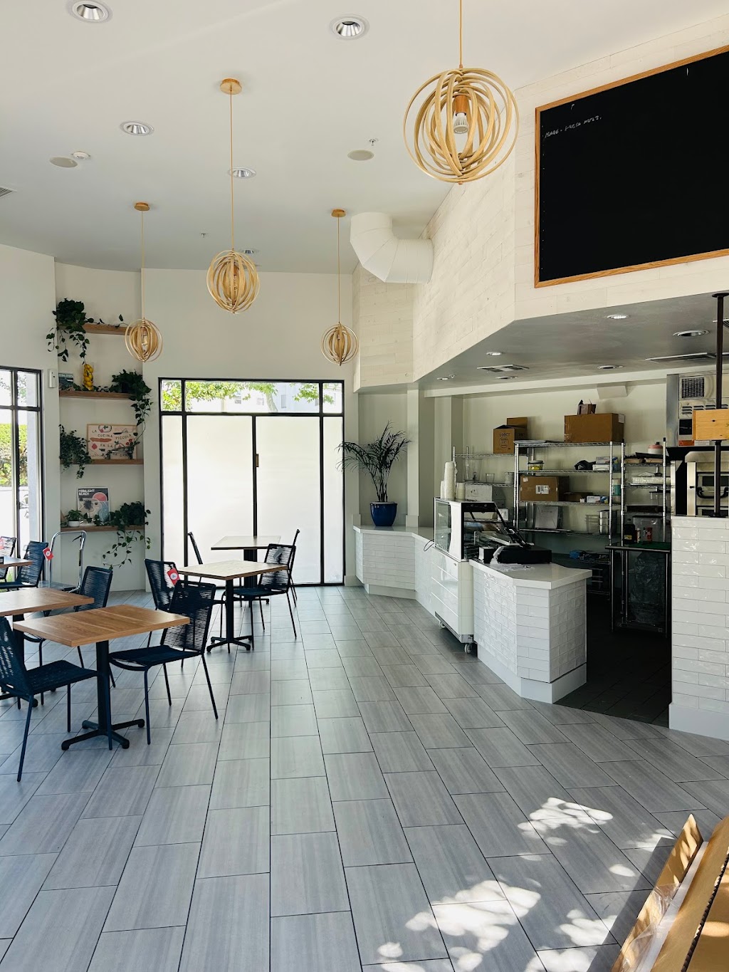 Criscito Pizza | restaurant | 10675 Calle Mar De Mariposa, San Diego, CA 92130, USA | 8582610179 OR +1 858-261-0179