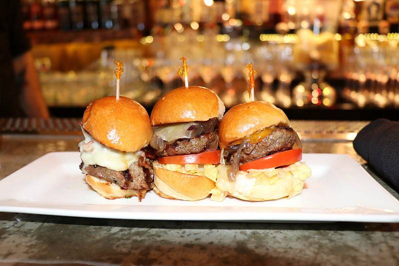 On The Thirty | restaurant | 14622 Ventura Blvd #112, Sherman Oaks, CA 91403, USA | 8187880330 OR +1 818-788-0330