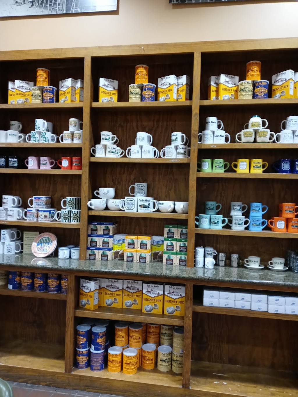 Cafe Du Monde Covington | cafe | 70437 LA-21 STE 100, Covington, LA 70433, USA | 9858930453 OR +1 985-893-0453