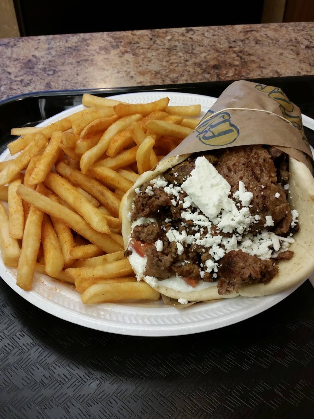 Gyros & More | restaurant | 20 Talbot St S, Essex, ON N8M 1A7, Canada | 5197768200 OR +1 519-776-8200