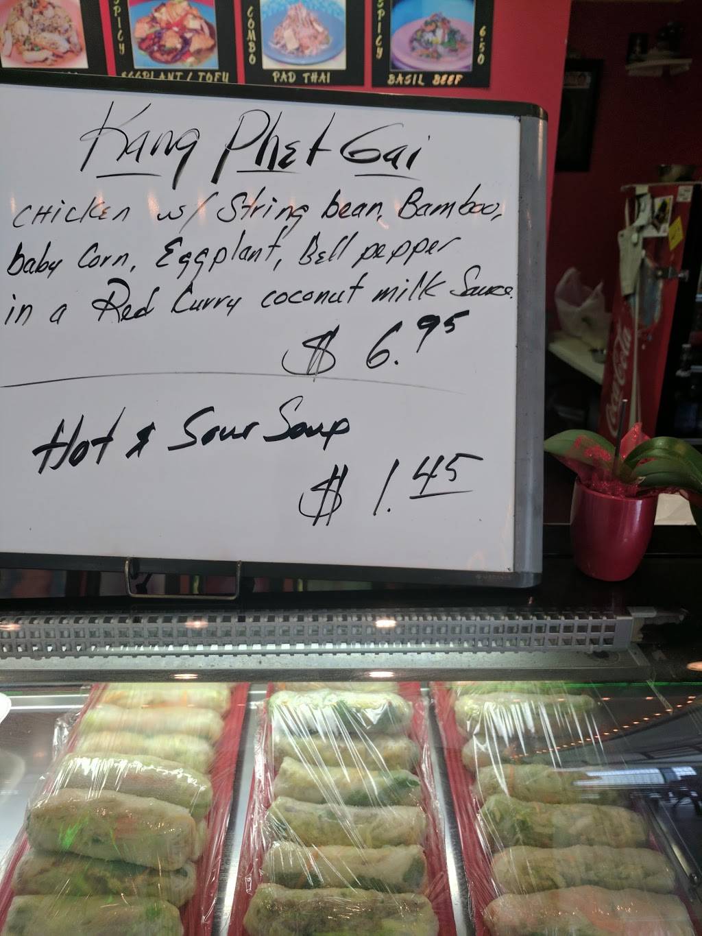 JJ Jasmine Thai Cuisine | restaurant | 400 Walnut St, Des Moines, IA 50309, USA | 5152884247 OR +1 515-288-4247