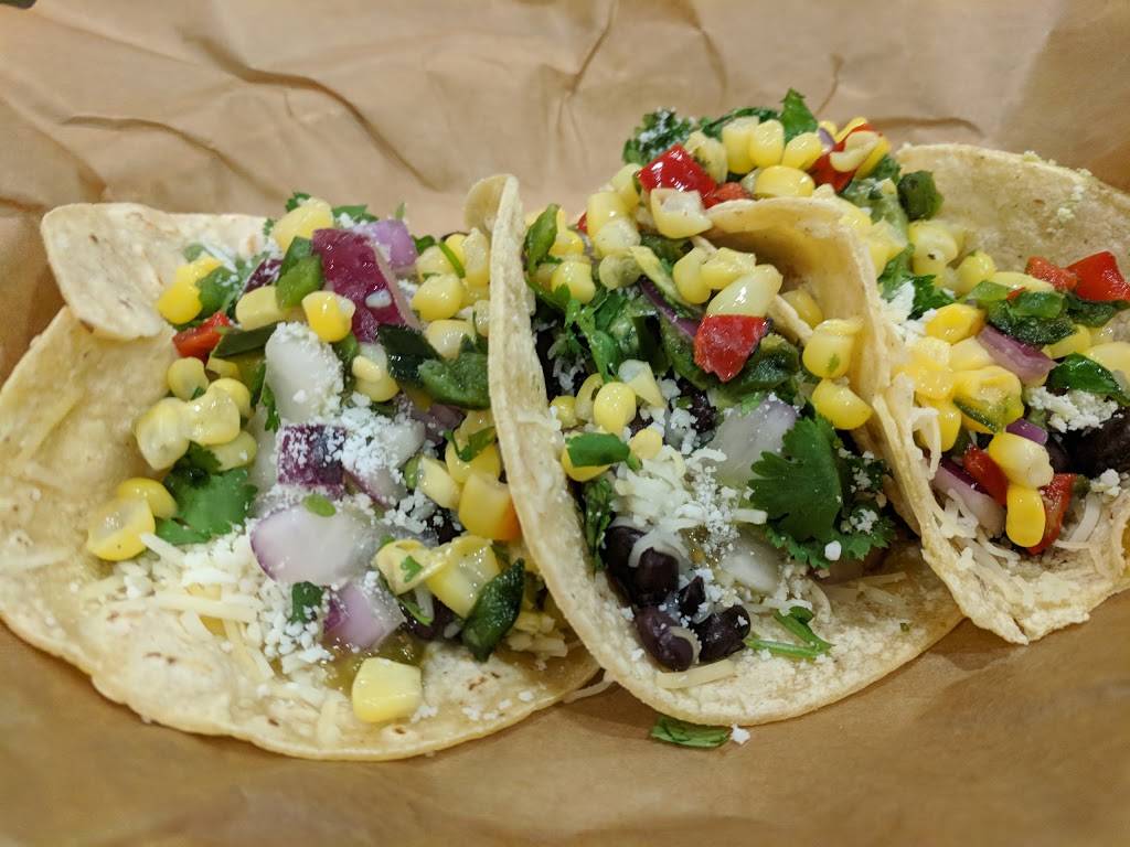 QDOBA Mexican Eats | restaurant | 420 Bergen Town Center Space E8A, Paramus, NJ 07652, USA | 2018454230 OR +1 201-845-4230