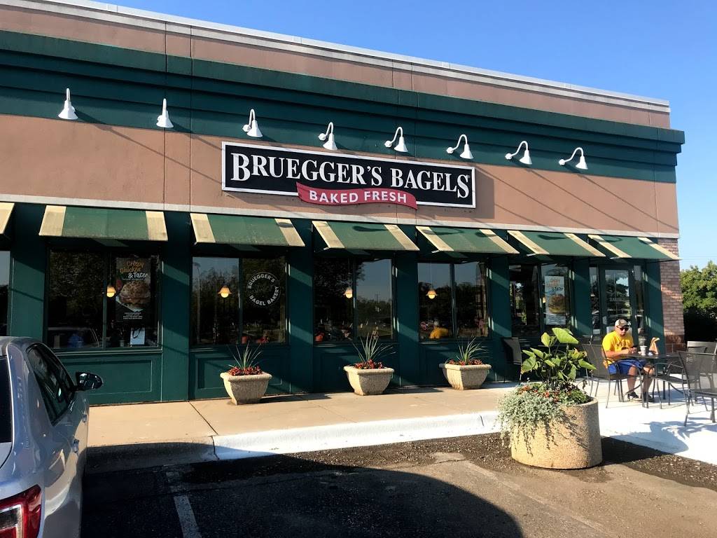 Brueggers Bagels | bakery | 2712 Lincoln Dr, Roseville, MN 55113, USA | 6516350185 OR +1 651-635-0185