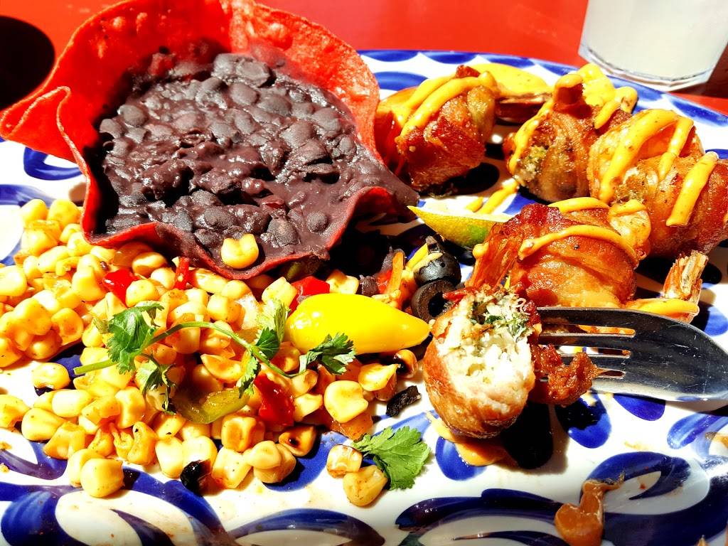 Casa de Reyes | restaurant | 2754 Calhoun St, San Diego, CA 92110, USA | 6192973100 OR +1 619-297-3100