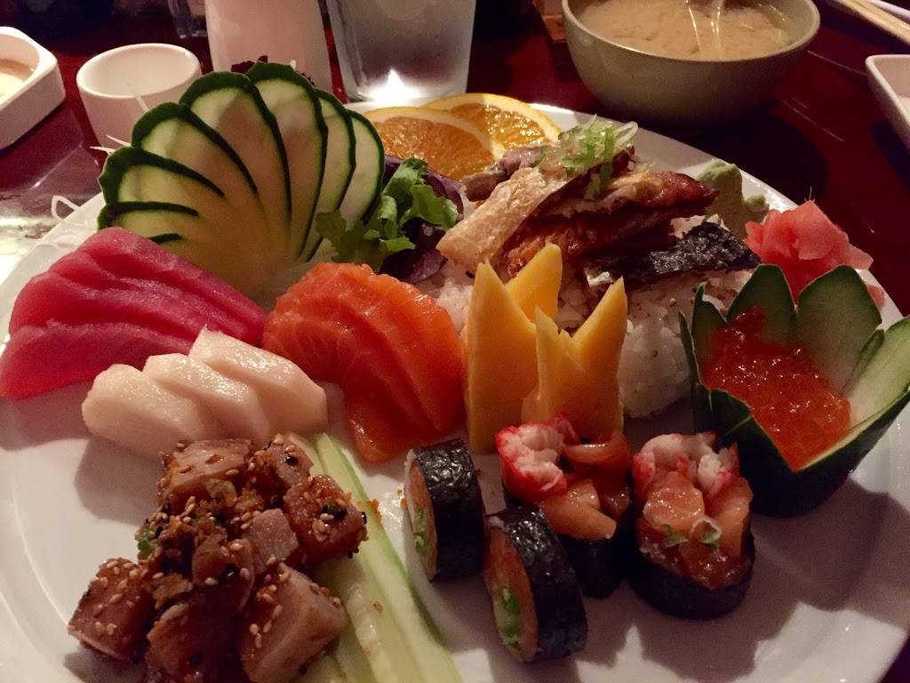 Cocoa Beach Thai & Sushi | restaurant | 24 N Orlando Ave, Cocoa Beach, FL 32931, USA | 3218680066 OR +1 321-868-0066