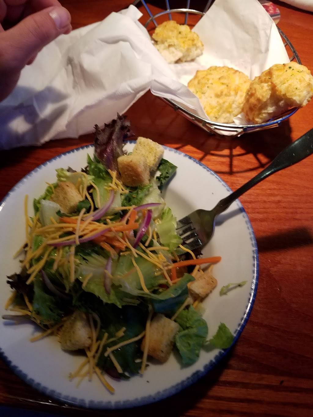 Red Lobster | restaurant | 3013 N Ridge Rd W E, Ashtabula, OH 44004, USA | 4409984944 OR +1 440-998-4944