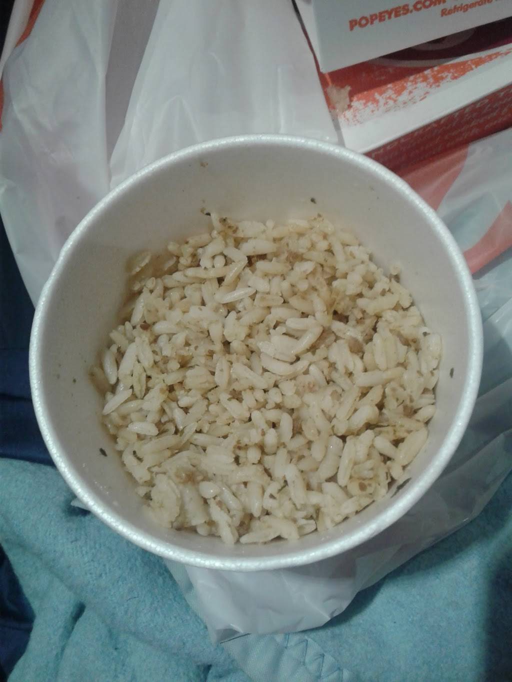 Popeyes Louisiana Kitchen | restaurant | Ernie Pyle Travel Plaza (Westbound) Indiana Toll Road (Mile Post 126), Howe, IN 46746, USA | 2606385892 OR +1 260-638-5892