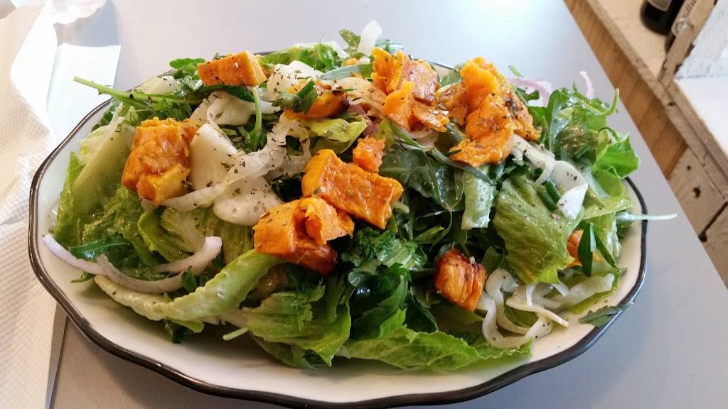 Court Street Grocers LaGuardia Place | restaurant | 540 LaGuardia Pl, New York, NY 10012, USA | 2127779292 OR +1 212-777-9292