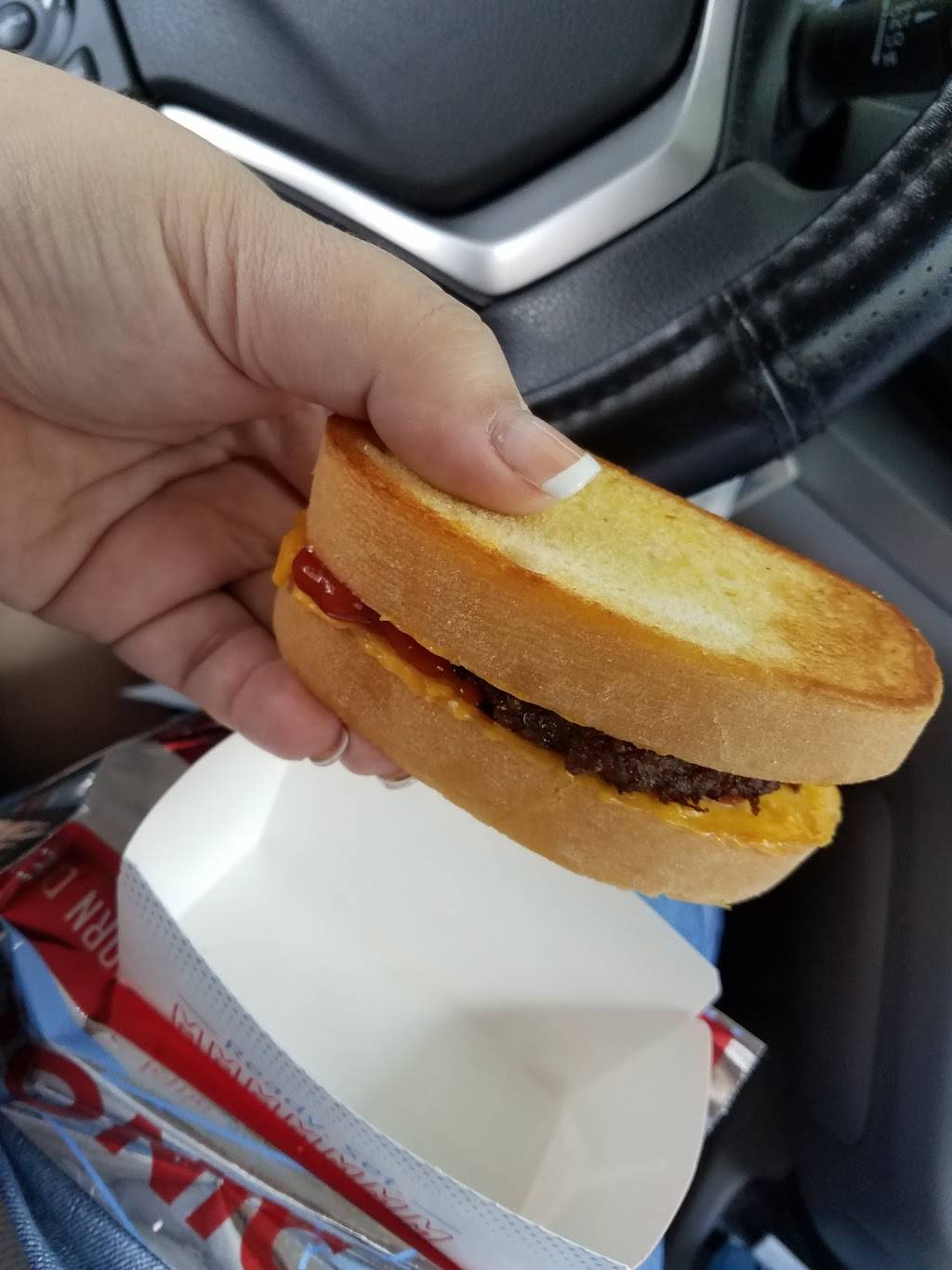 Sonic Drive-In | restaurant | 2901 James L Redman Pkwy, Plant City, FL 33566, USA | 8137540300 OR +1 813-754-0300