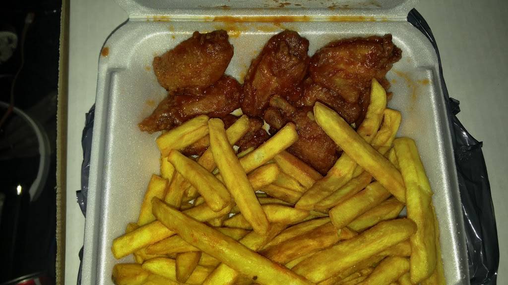 244 Pizza & Wings | restaurant | 1166 Weston Rd, York, ON M6M 4P4, Canada | 4162447777 OR +1 416-244-7777