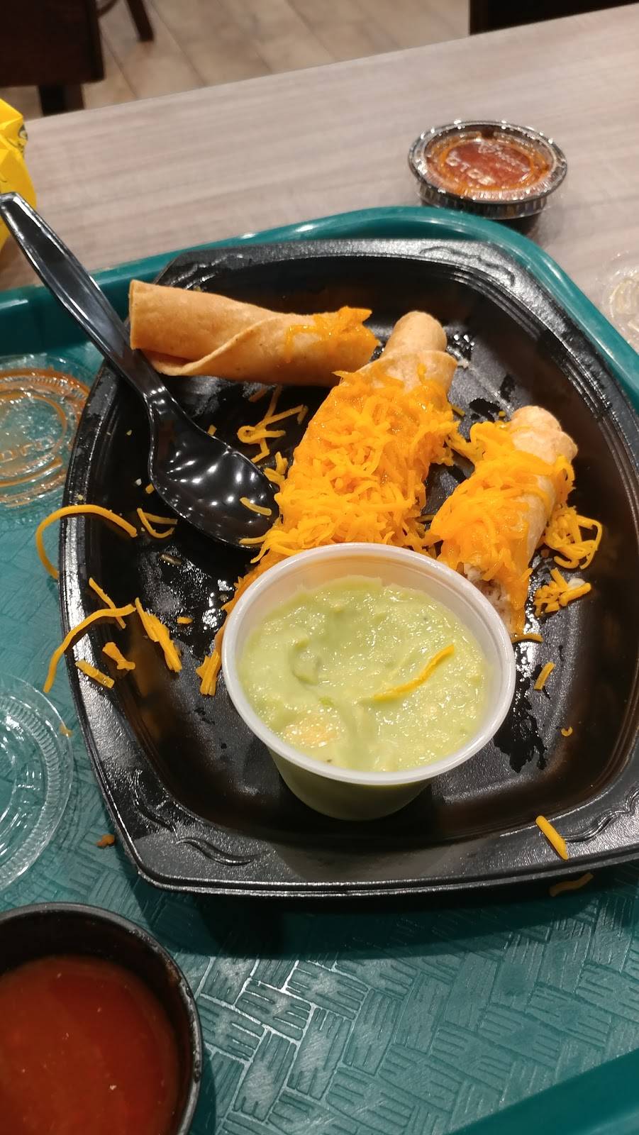 Miguels Jr. | restaurant | 19620 Beach Blvd, Huntington Beach, CA 92648, USA | 7148882255 OR +1 714-888-2255