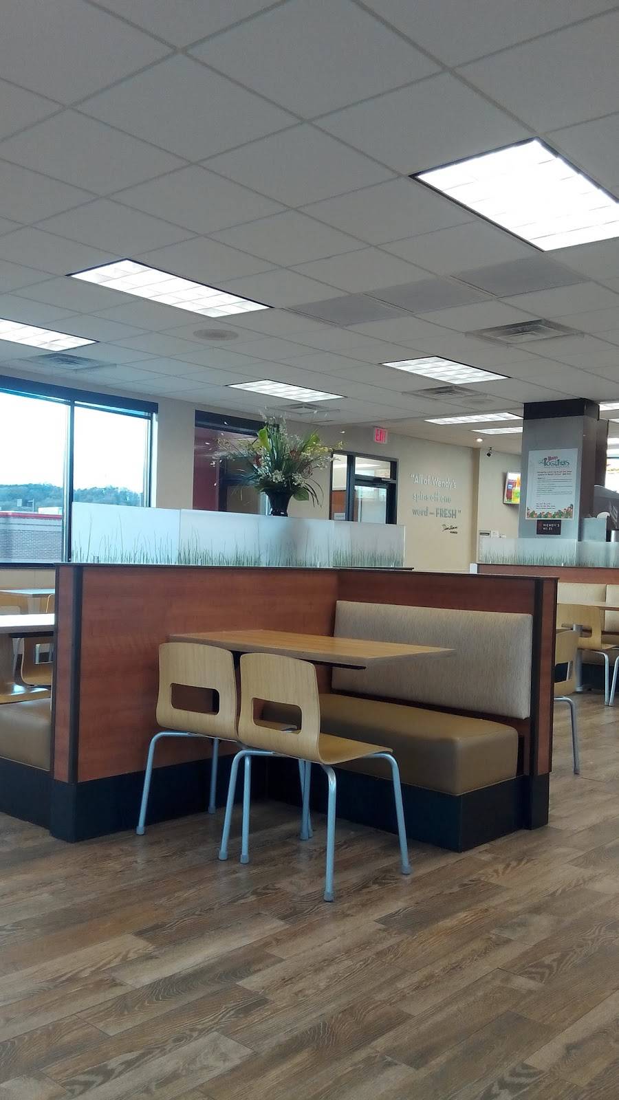 Wendys | restaurant | 307 West Main Street, Ripley, WV 25271, USA | 3043723803 OR +1 304-372-3803
