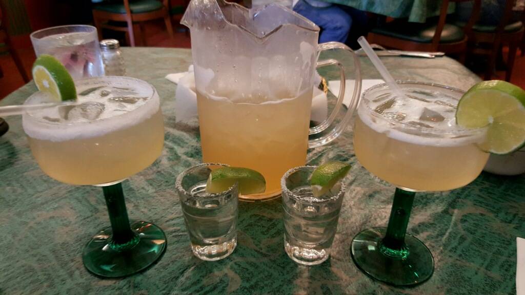 La Lomita Dos | restaurant | 308 Pennsylvania Ave SE, Washington, DC 20003, USA | 2025440616 OR +1 202-544-0616