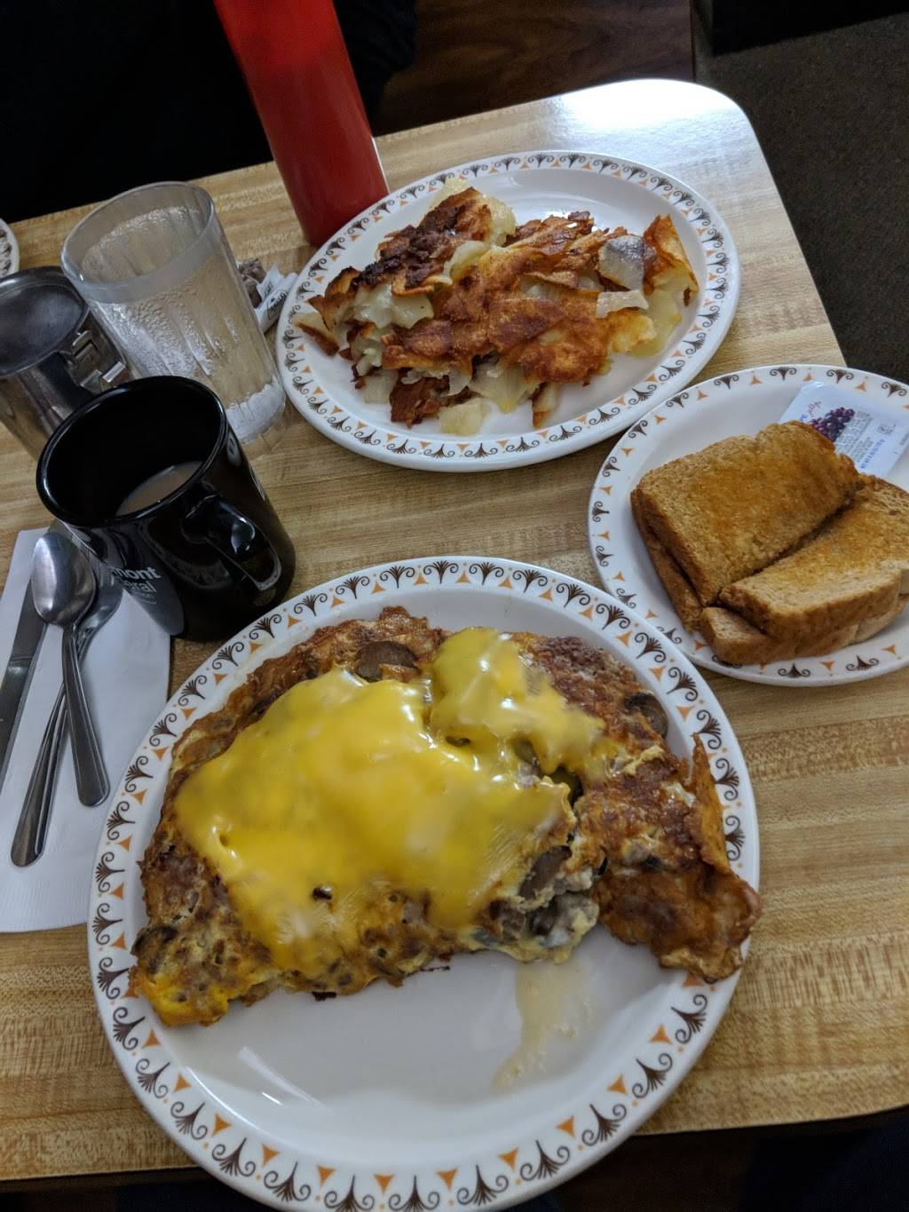 Billys Restaurant | restaurant | 413 W State St, Fremont, OH 43420, USA | 4193349169 OR +1 419-334-9169