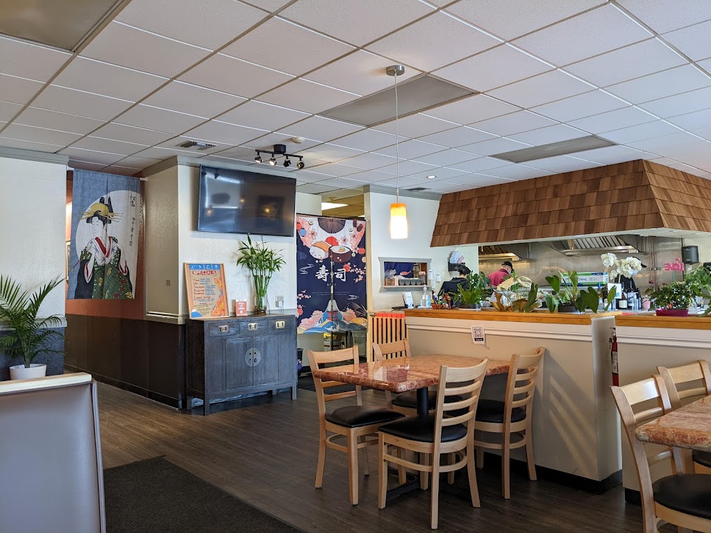 Q Sushi Bar & Kitchen | restaurant | 20101 44th Ave W Suite E, Lynnwood, WA 98036, USA | 4253688889 OR +1 425-368-8889