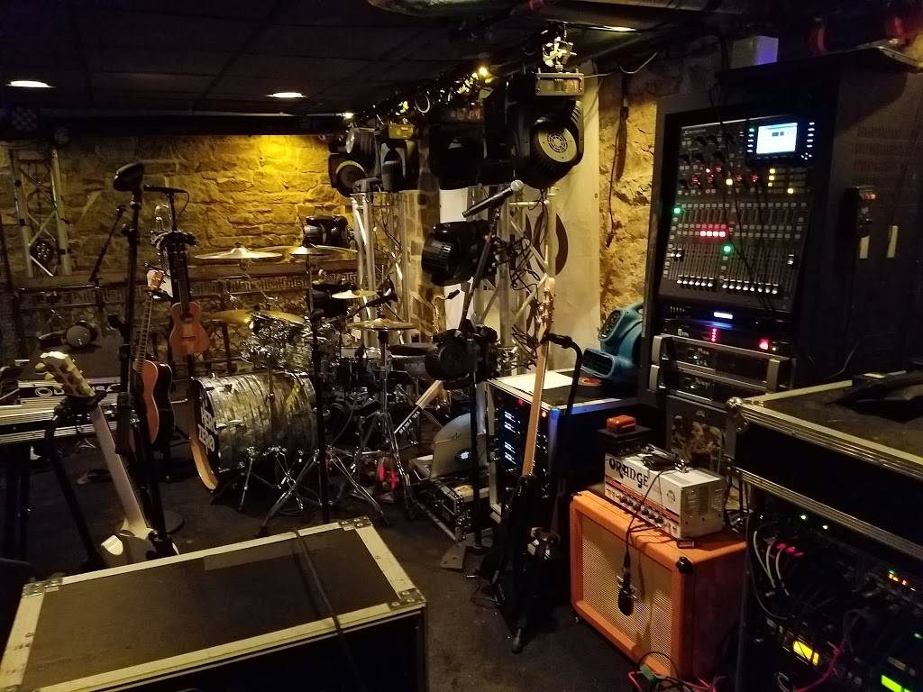 Phyrst | restaurant | 111 E Beaver Ave, State College, PA 16801, USA | 8142381406 OR +1 814-238-1406