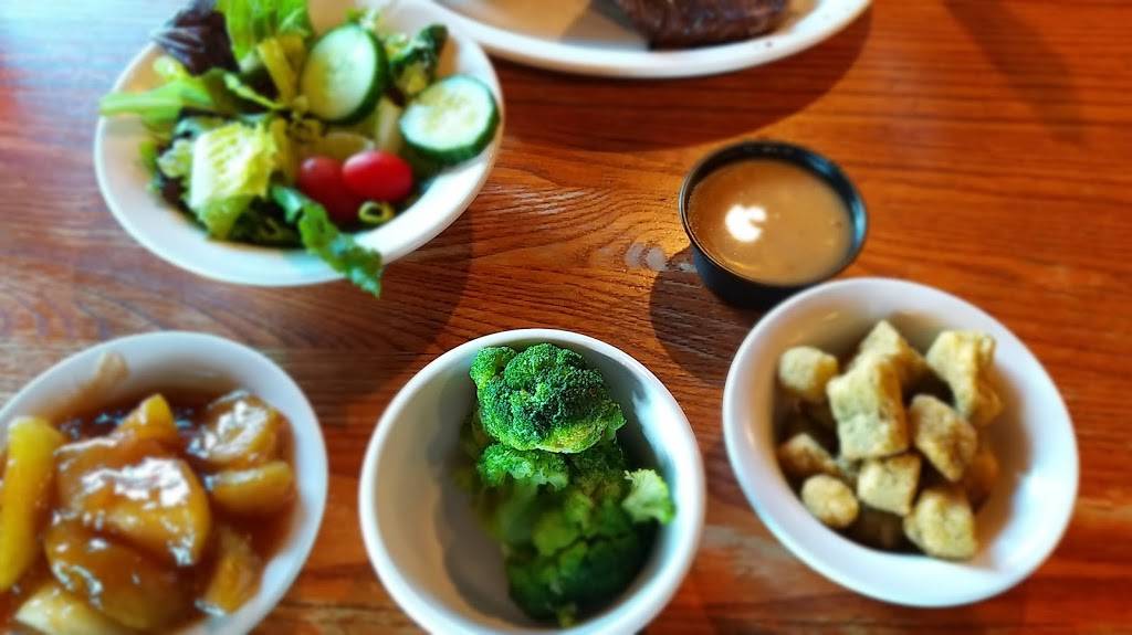 Cracker Barrel Old Country Store | restaurant | 1960 NW 150th Ave, Pembroke Pines, FL 33028, USA | 9547044020 OR +1 954-704-4020