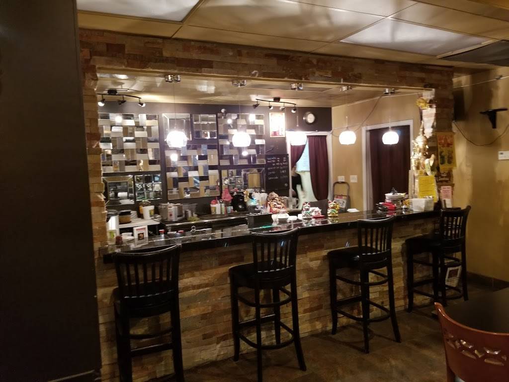 Tasty Thai | restaurant | 510 W Broadway Rd, Tempe, AZ 85282, USA | 4805579999 OR +1 480-557-9999