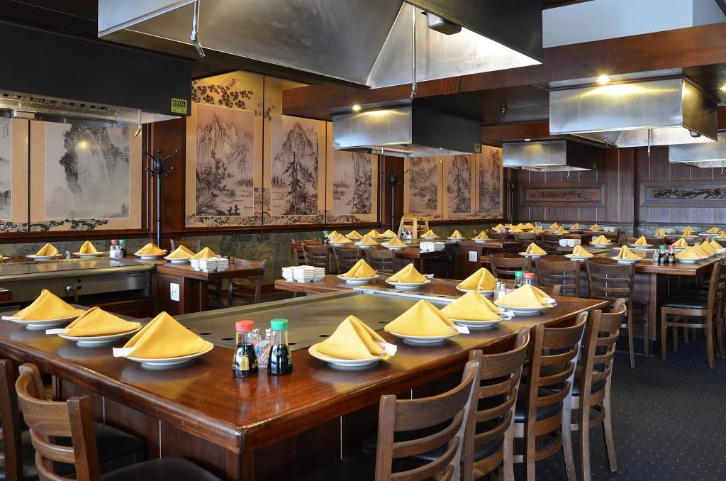 Sakura Japanese Steak, Seafood House & Sushi Bar | restaurant | 5604, 237 Connor Dr, Charlottesville, VA 22911, USA | 4348720099 OR +1 434-872-0099