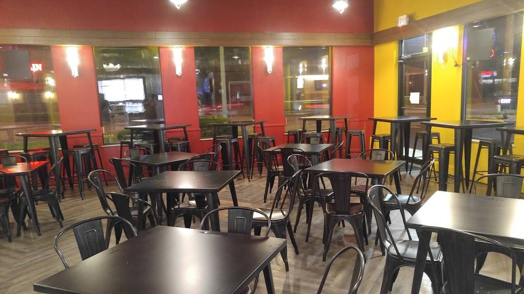 Strips Chicken | restaurant | 1110 E Santa Fe St, Olathe, KS 66061, USA | 9132105170 OR +1 913-210-5170