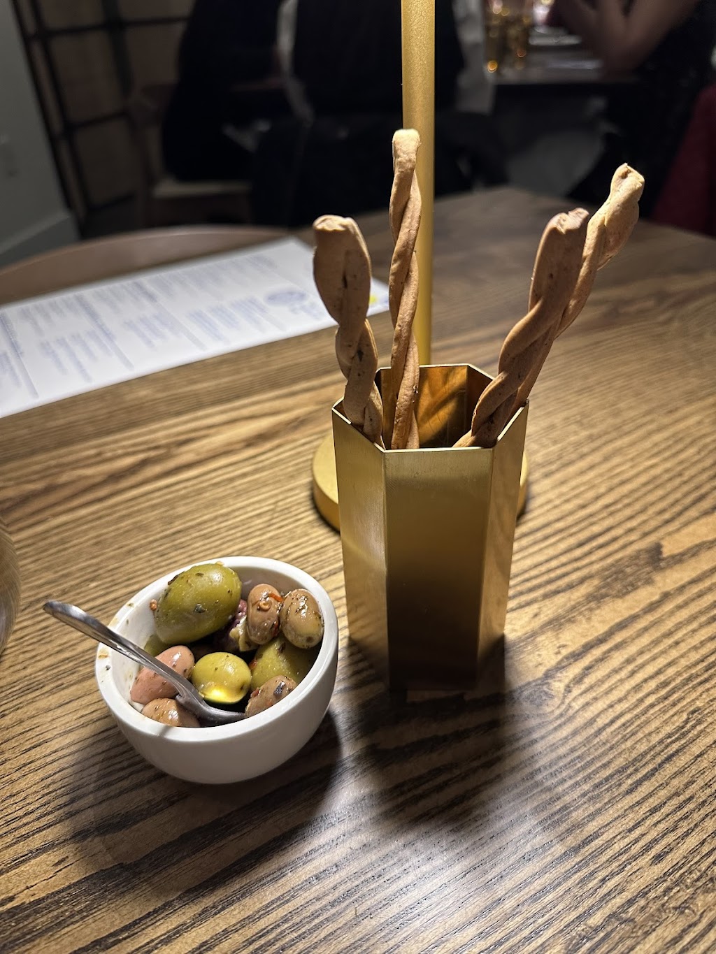 Luogo | restaurant | 211 12th Ave S, Nashville, TN 37203, USA | 6159888200 OR +1 615-988-8200