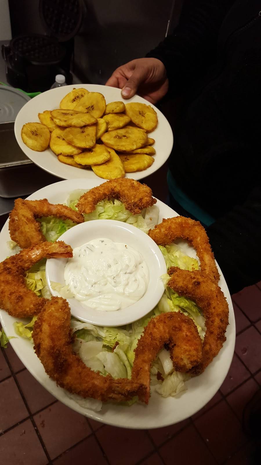 La Villa | restaurant | 505 Dekalb Ave, Brooklyn, NY 11205, USA | 7184227892 OR +1 718-422-7892