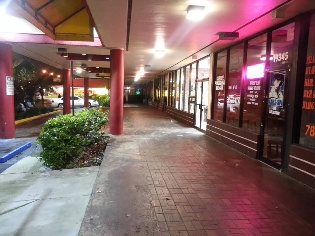 Papa Johns Pizza | restaurant | 19343 S Dixie Hwy, Miami, FL 33157, USA | 3052521040 OR +1 305-252-1040