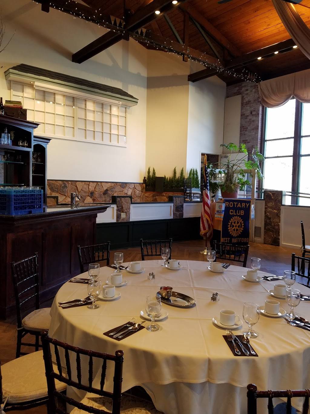 Pond House Cafe | restaurant | 1555 Asylum Ave, West Hartford, CT 06117, USA | 8602318823 OR +1 860-231-8823